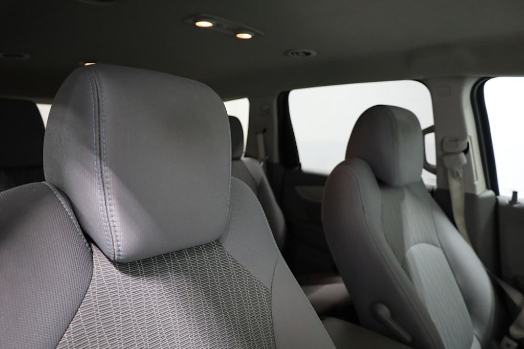 2017 Chevrolet Traverse LS 29