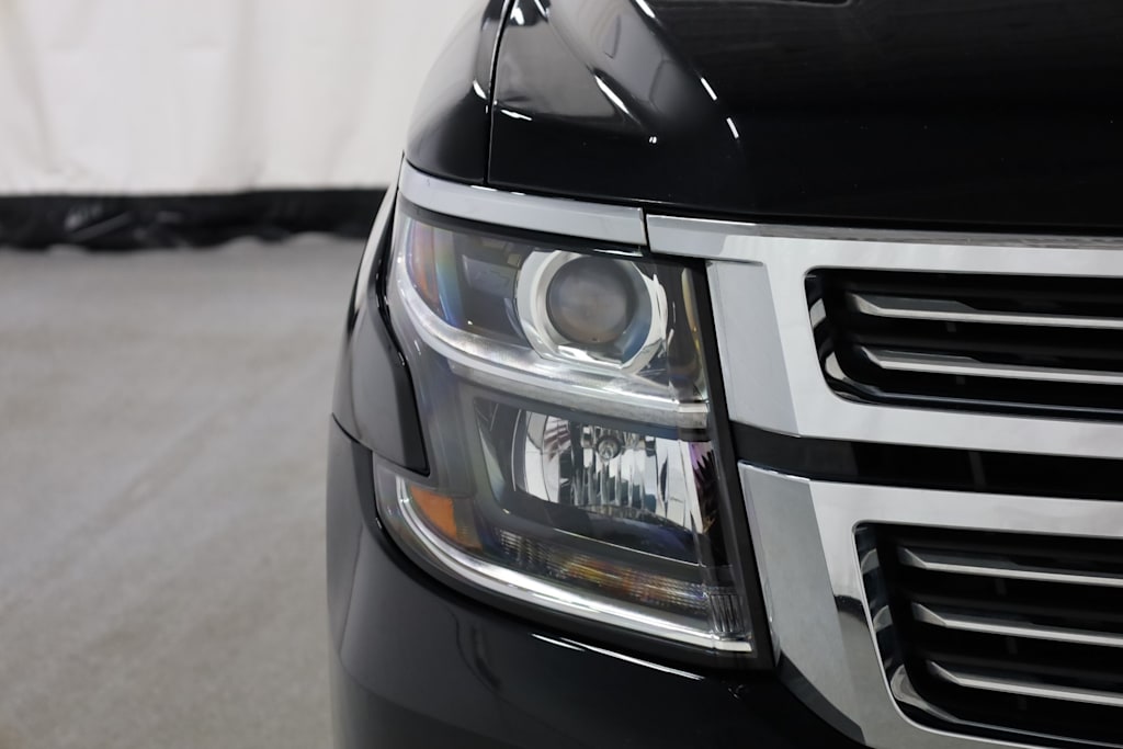 Thumbnail: 2016 Chevrolet Suburban - 23