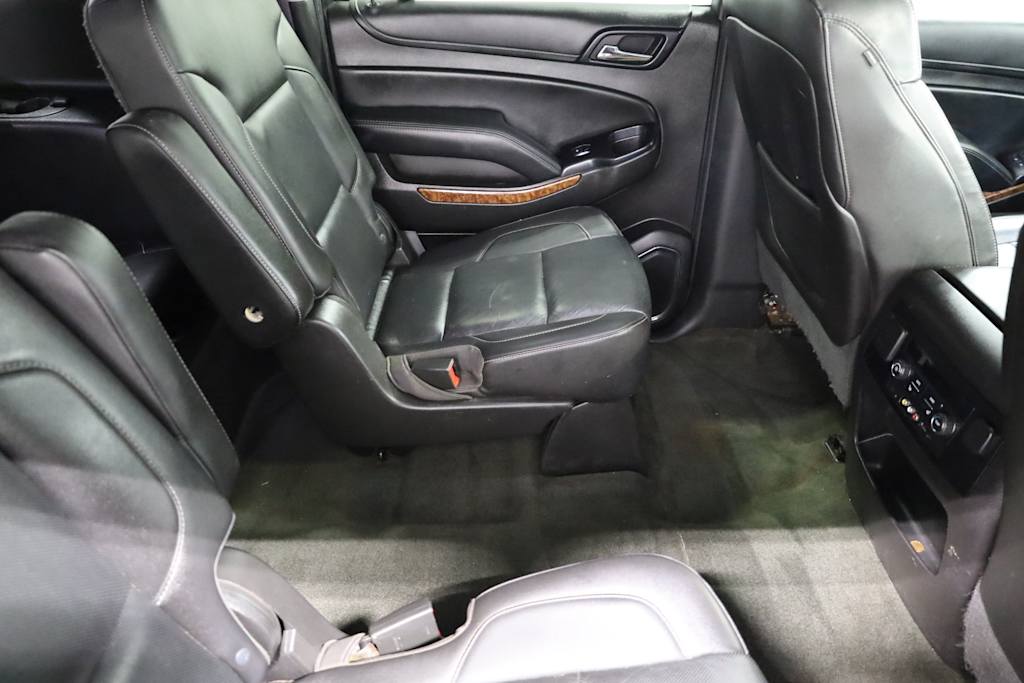 Thumbnail: 2016 Chevrolet Suburban - 33