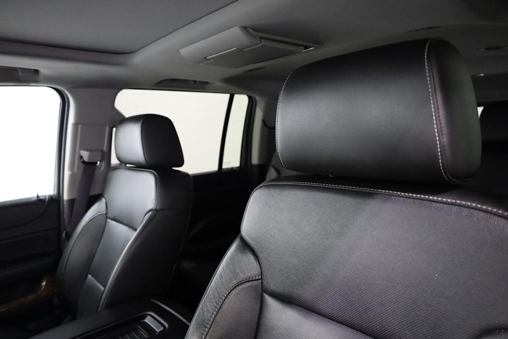 Thumbnail: 2016 Chevrolet Suburban - 12