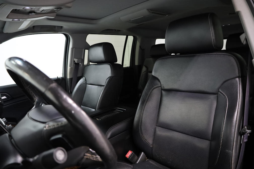Thumbnail: 2016 Chevrolet Suburban - 11