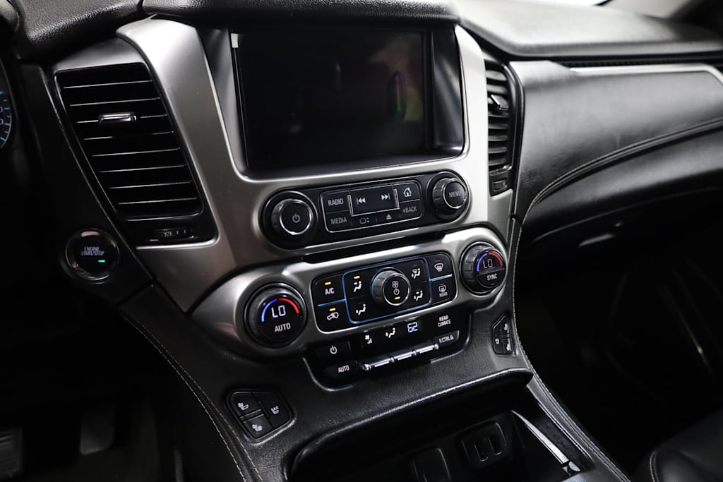 Thumbnail: 2016 Chevrolet Suburban - 16