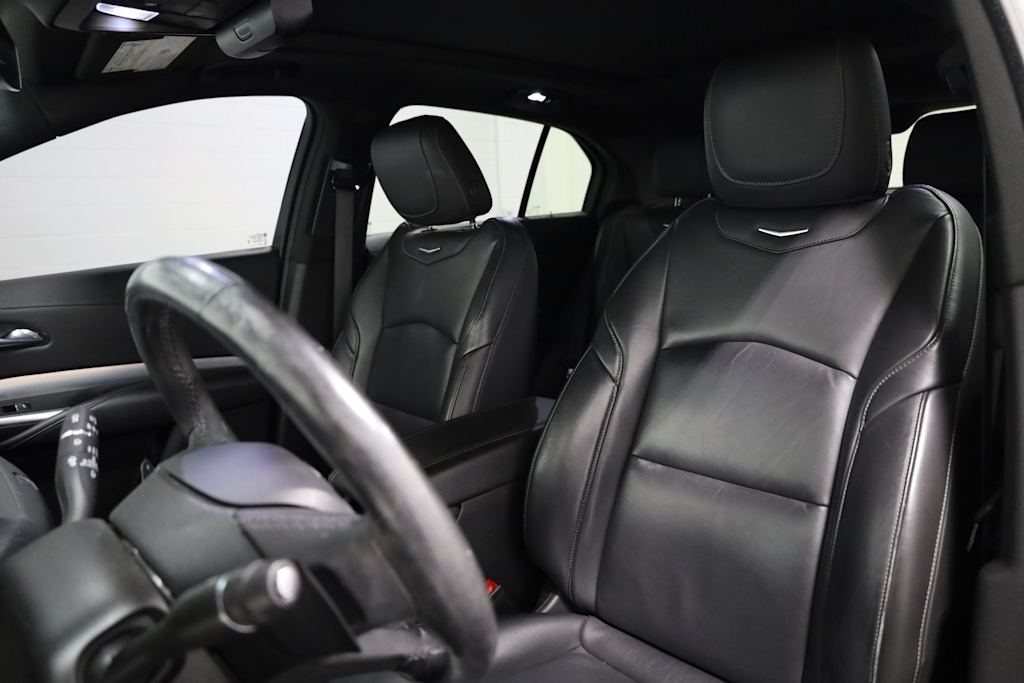 Thumbnail: 2019 Cadillac XT4 - 10