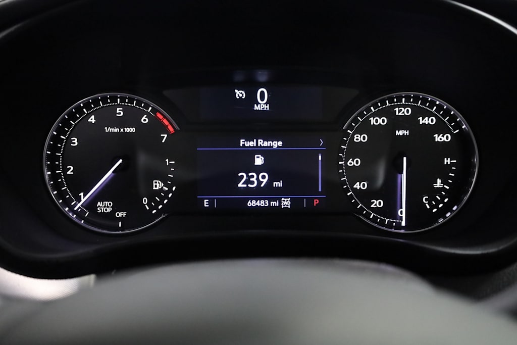 Thumbnail: 2019 Cadillac XT4 - 17