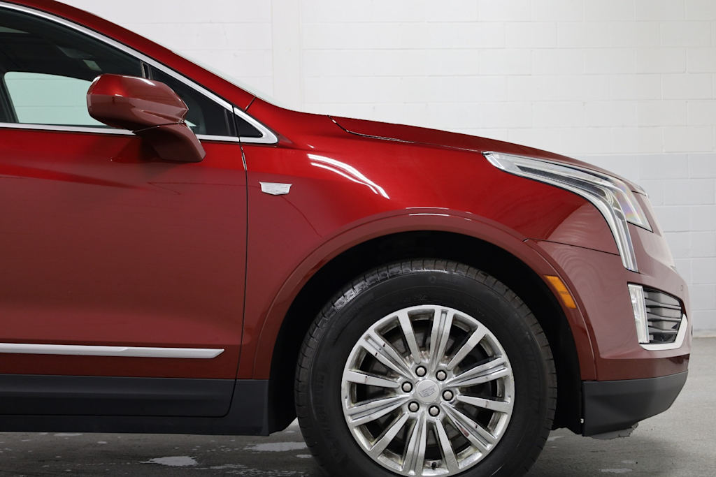 Thumbnail: 2017 Cadillac XT5 - 8