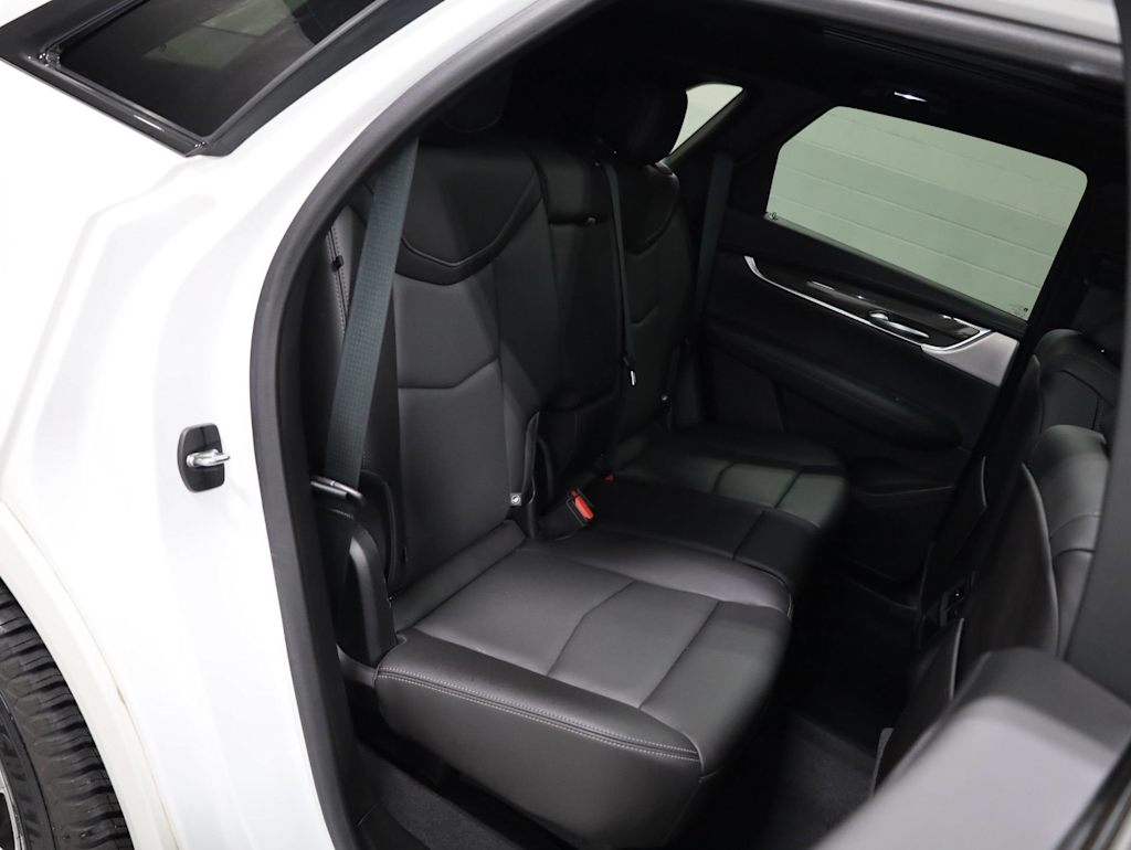 Thumbnail: 2023 Cadillac XT5 - 39