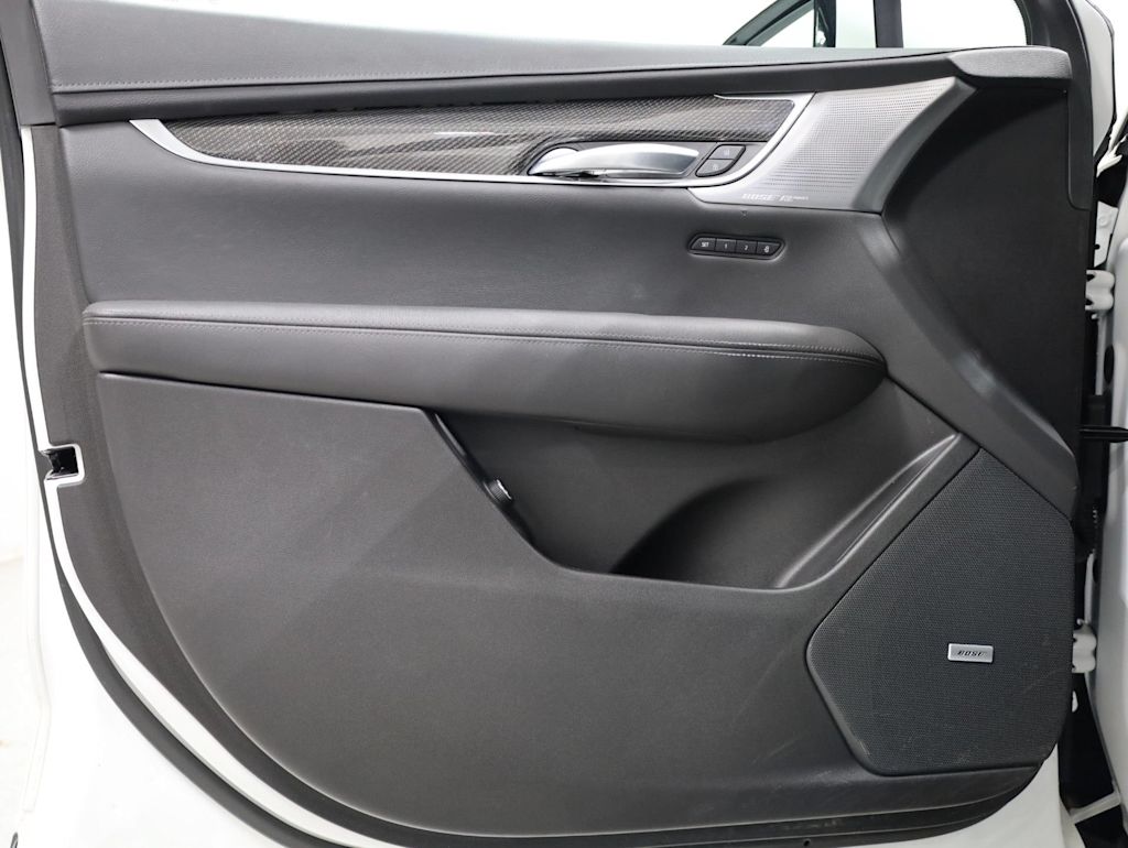 Thumbnail: 2023 Cadillac XT5 - 27