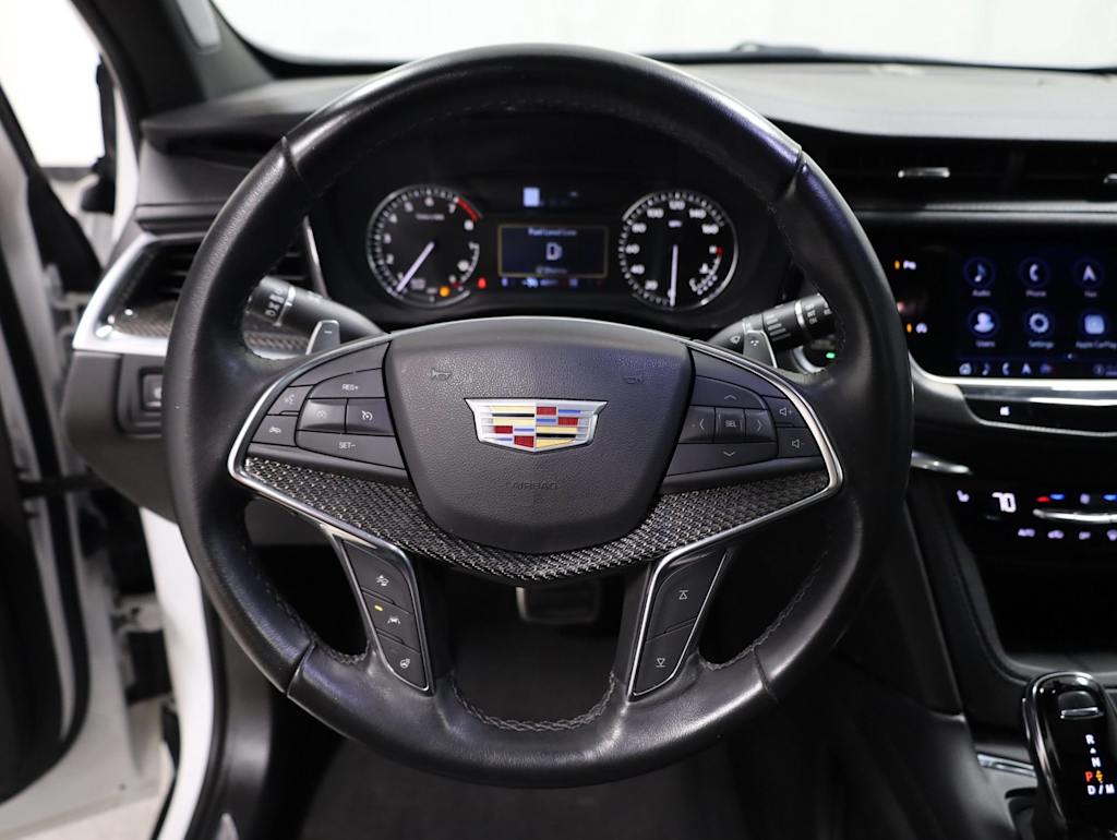 Thumbnail: 2023 Cadillac XT5 - 14