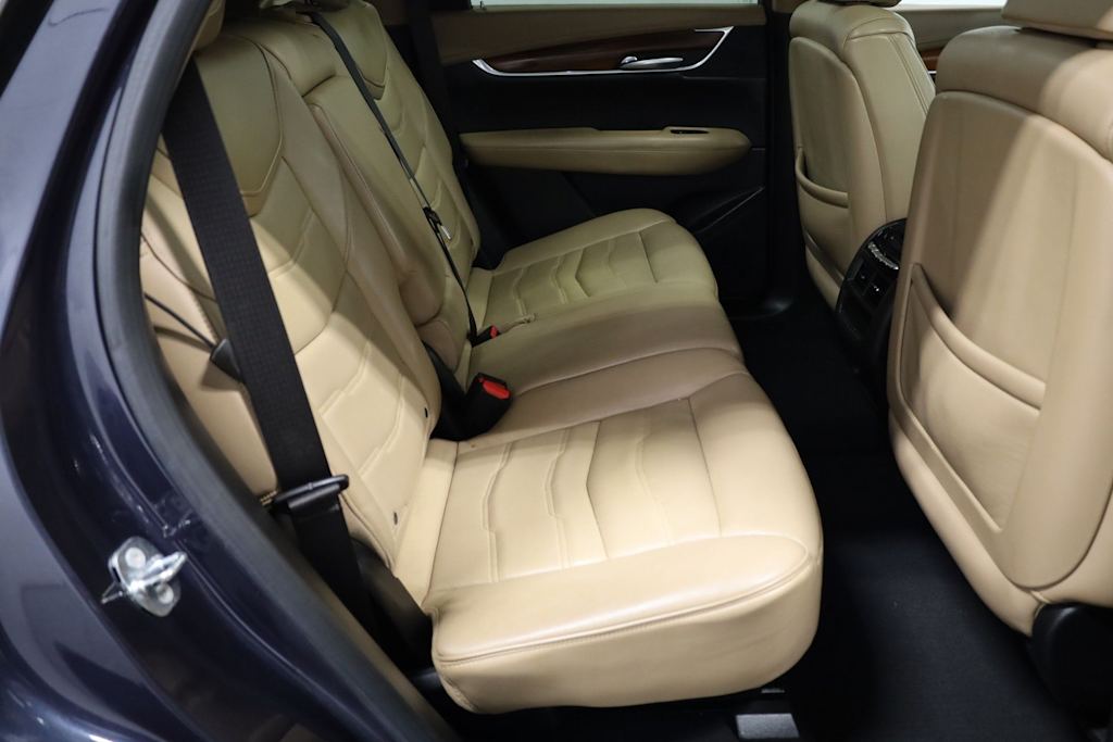 Thumbnail: 2018 Cadillac XT5 - 33