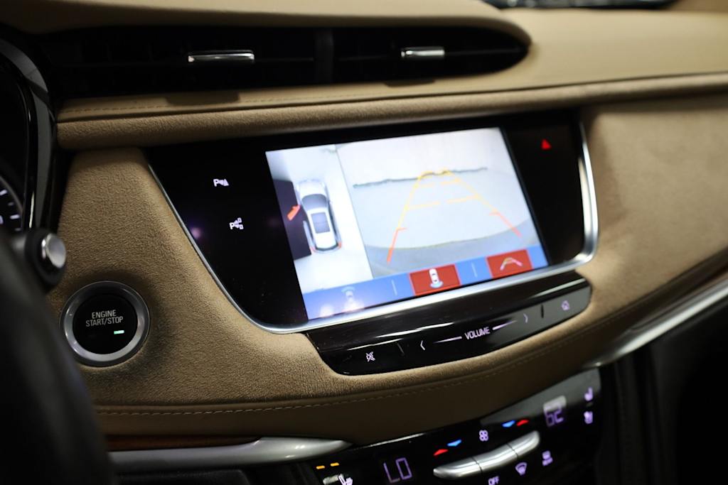 Thumbnail: 2018 Cadillac XT5 - 32