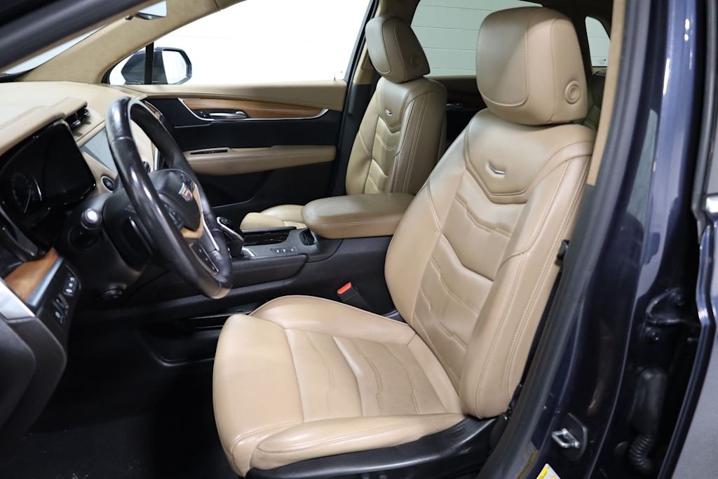 Thumbnail: 2018 Cadillac XT5 - 9