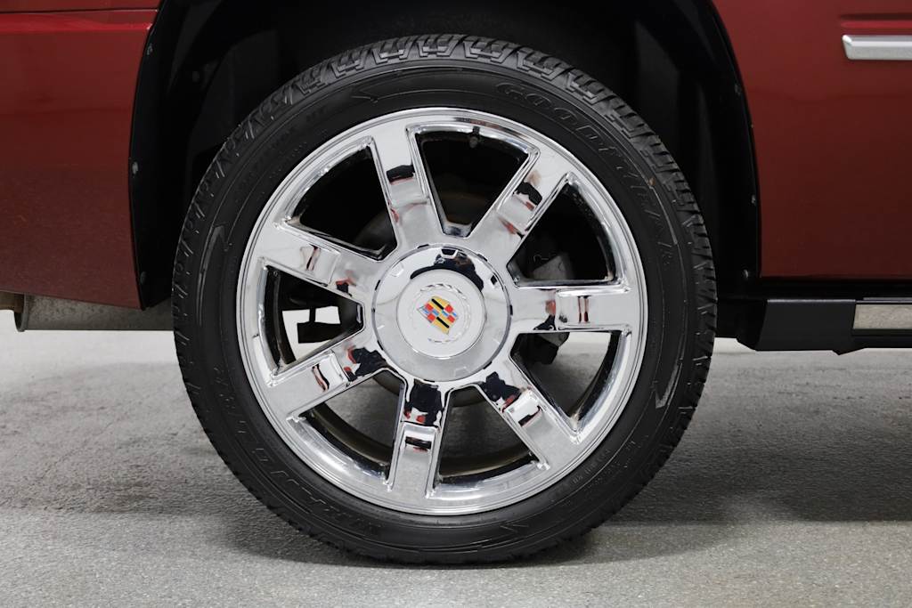 Thumbnail: 2010 Cadillac Escalade - 35