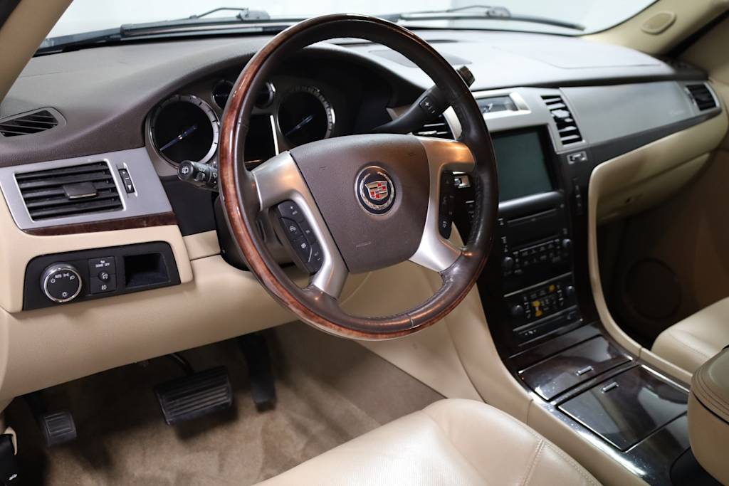 Thumbnail: 2010 Cadillac Escalade - 2