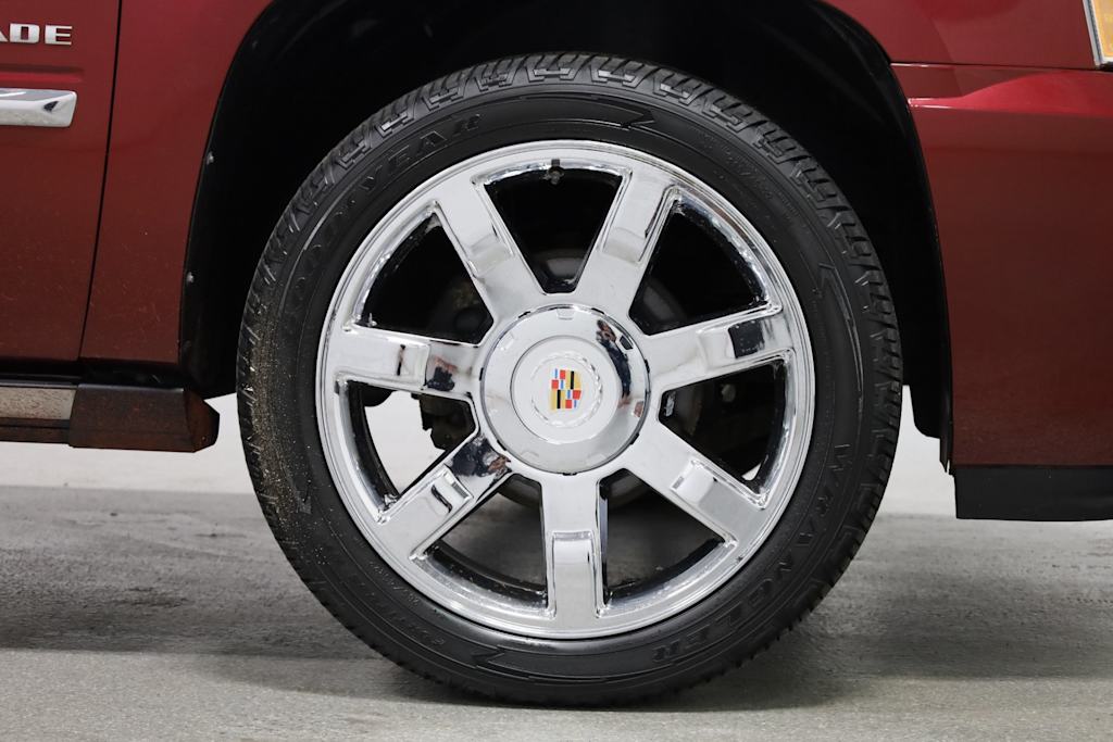 Thumbnail: 2010 Cadillac Escalade - 22