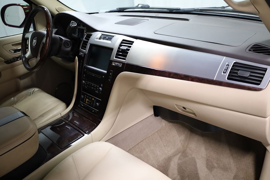 Thumbnail: 2010 Cadillac Escalade - 10
