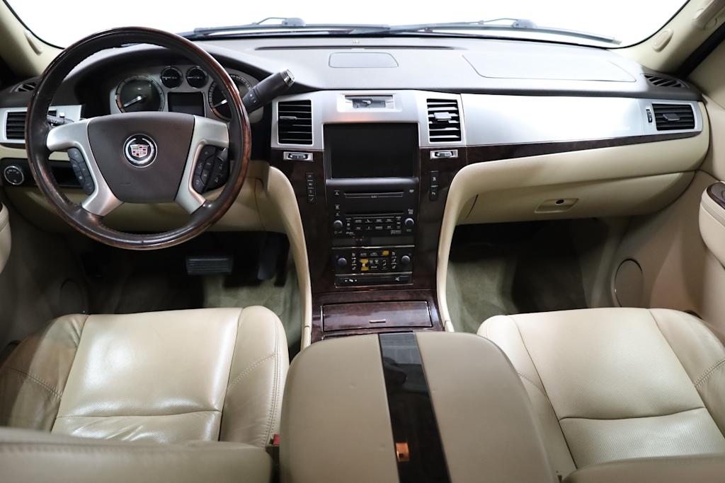 Thumbnail: 2010 Cadillac Escalade - 27