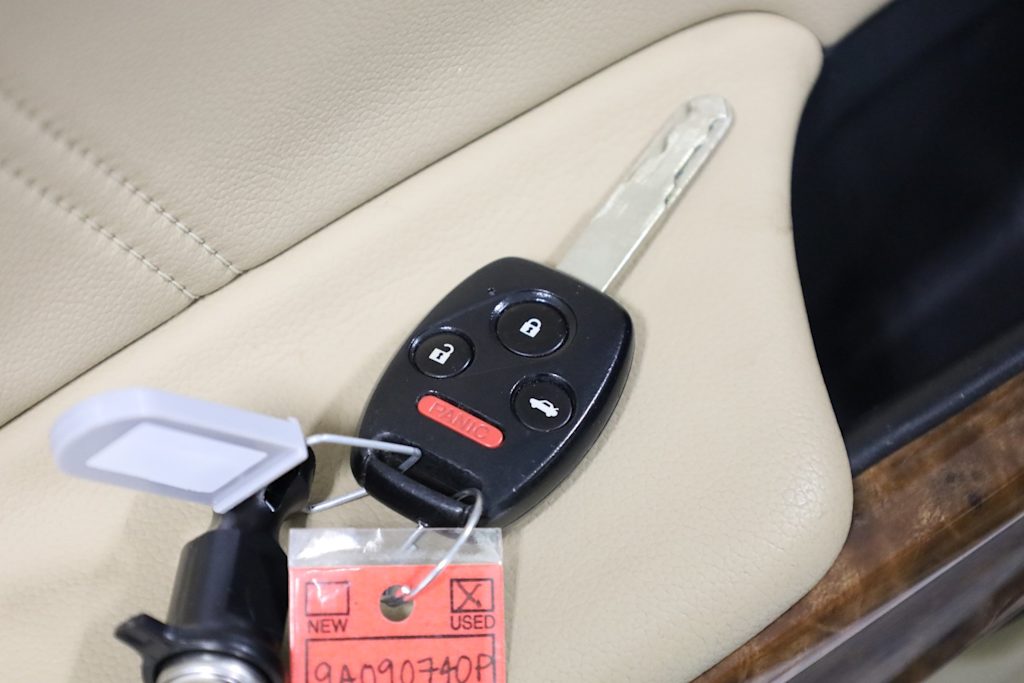 Thumbnail: 2009 Honda Accord - 18
