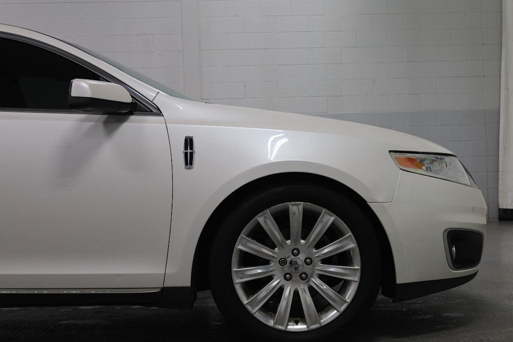 Thumbnail: 2011 Lincoln MKS - 7