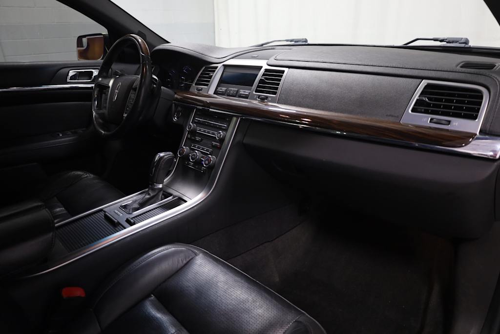 Thumbnail: 2011 Lincoln MKS - 9
