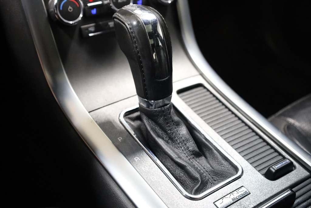 Thumbnail: 2011 Lincoln MKS - 15