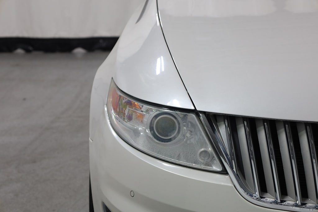 Thumbnail: 2011 Lincoln MKS - 24