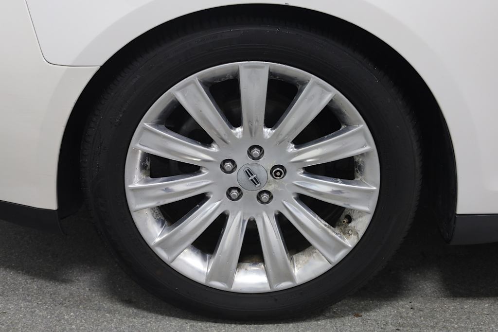 Thumbnail: 2011 Lincoln MKS - 36