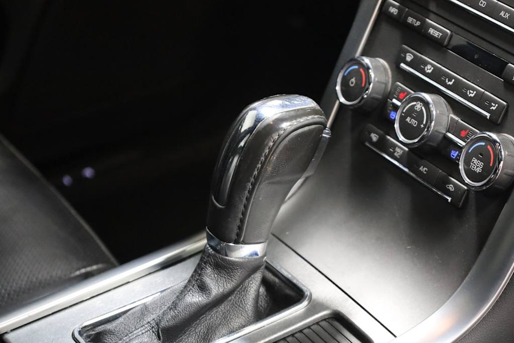 Thumbnail: 2011 Lincoln MKS - 27