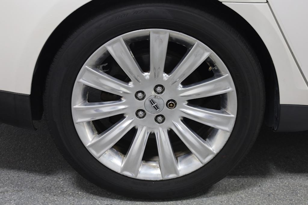 Thumbnail: 2011 Lincoln MKS - 34