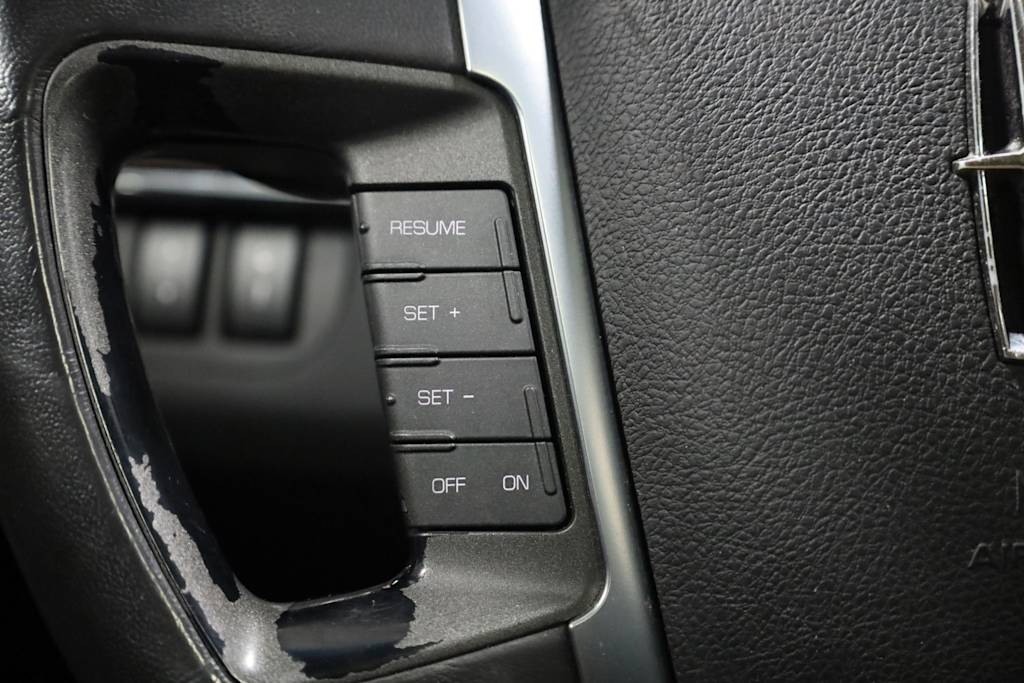 Thumbnail: 2011 Lincoln MKS - 29