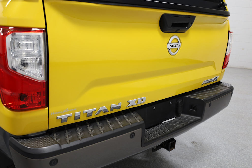 2016 Nissan Titan PRO-4X 21