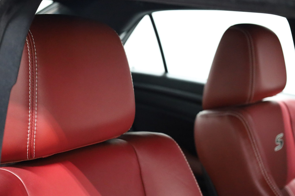 Thumbnail: 2012 Chrysler 300 - 29