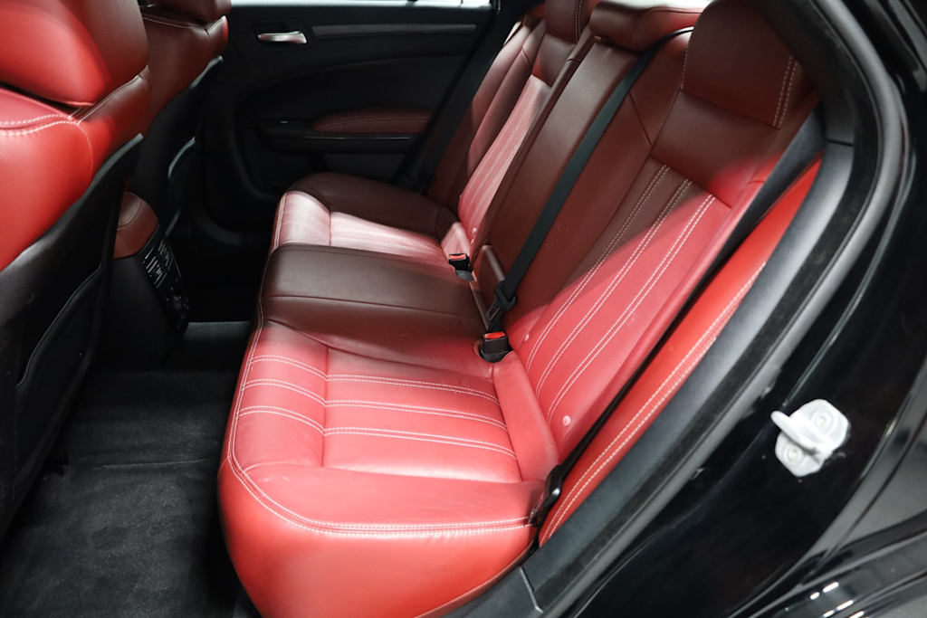 Thumbnail: 2012 Chrysler 300 - 13