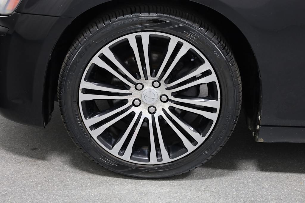 Thumbnail: 2012 Chrysler 300 - 40