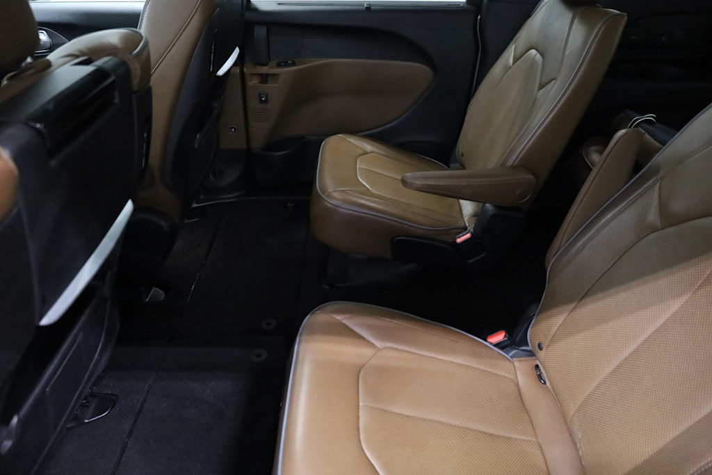 Thumbnail: 2018 Chrysler Pacifica - 13