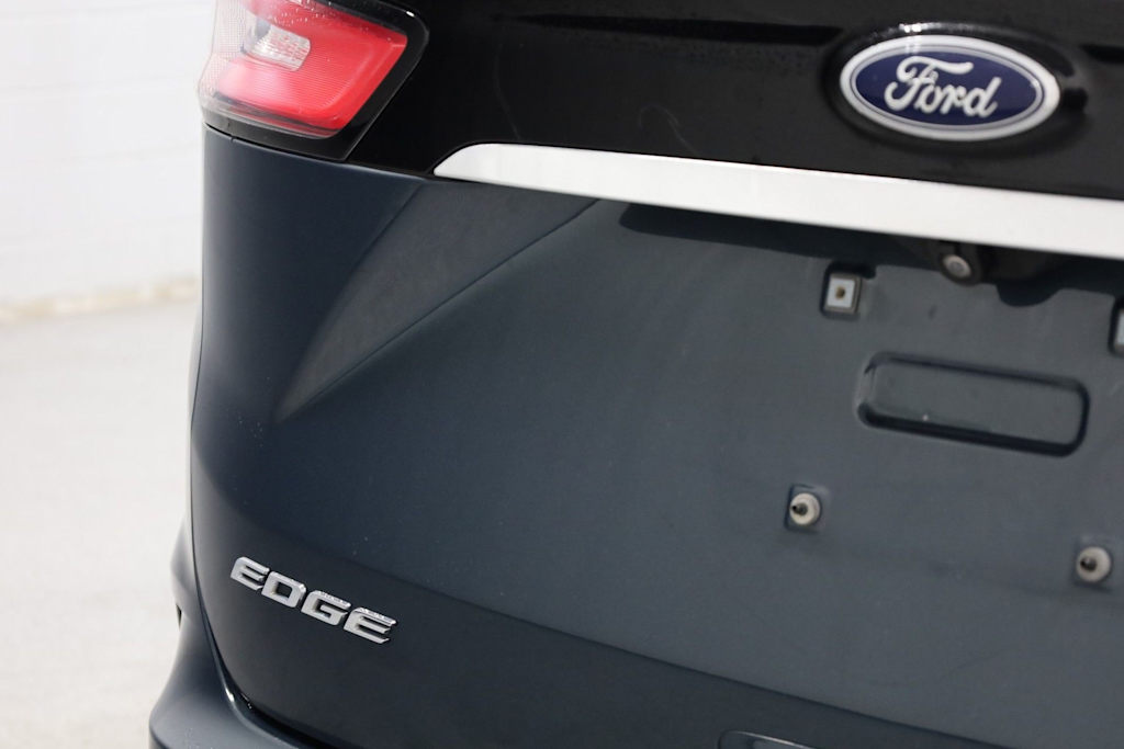 Thumbnail: 2019 Ford Edge - 22