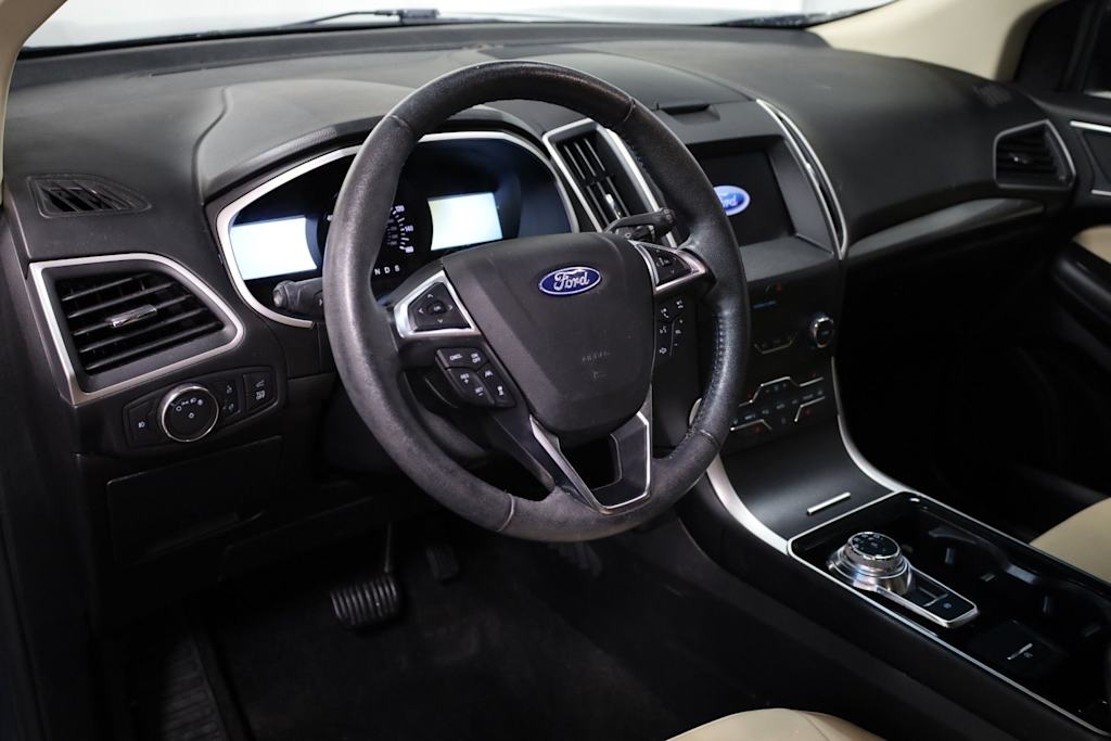Thumbnail: 2019 Ford Edge - 2