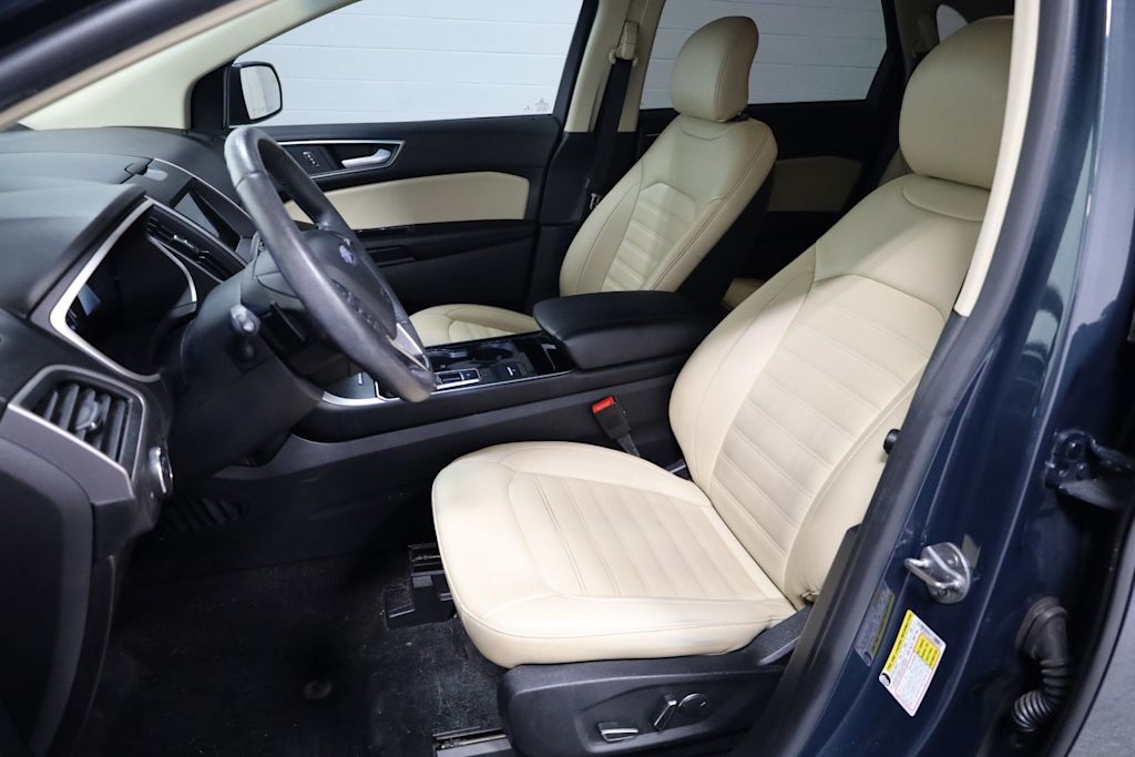 Thumbnail: 2019 Ford Edge - 11