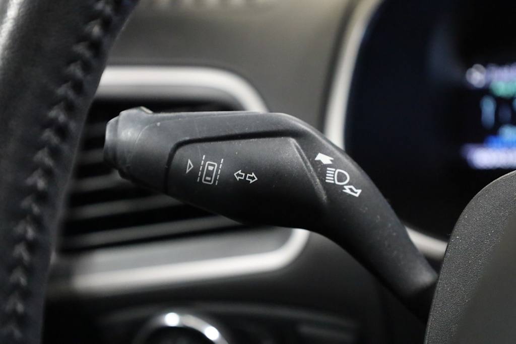 Thumbnail: 2019 Ford Edge - 33