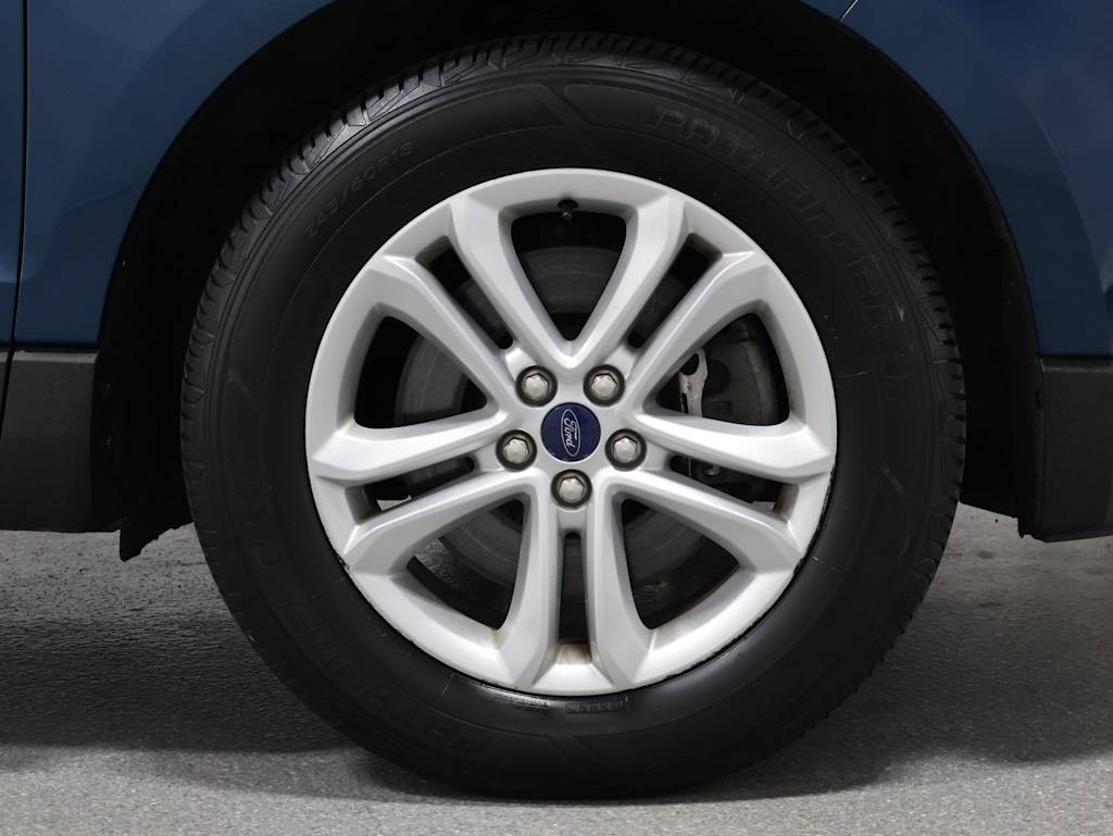 Thumbnail: 2020 Ford Edge - 22