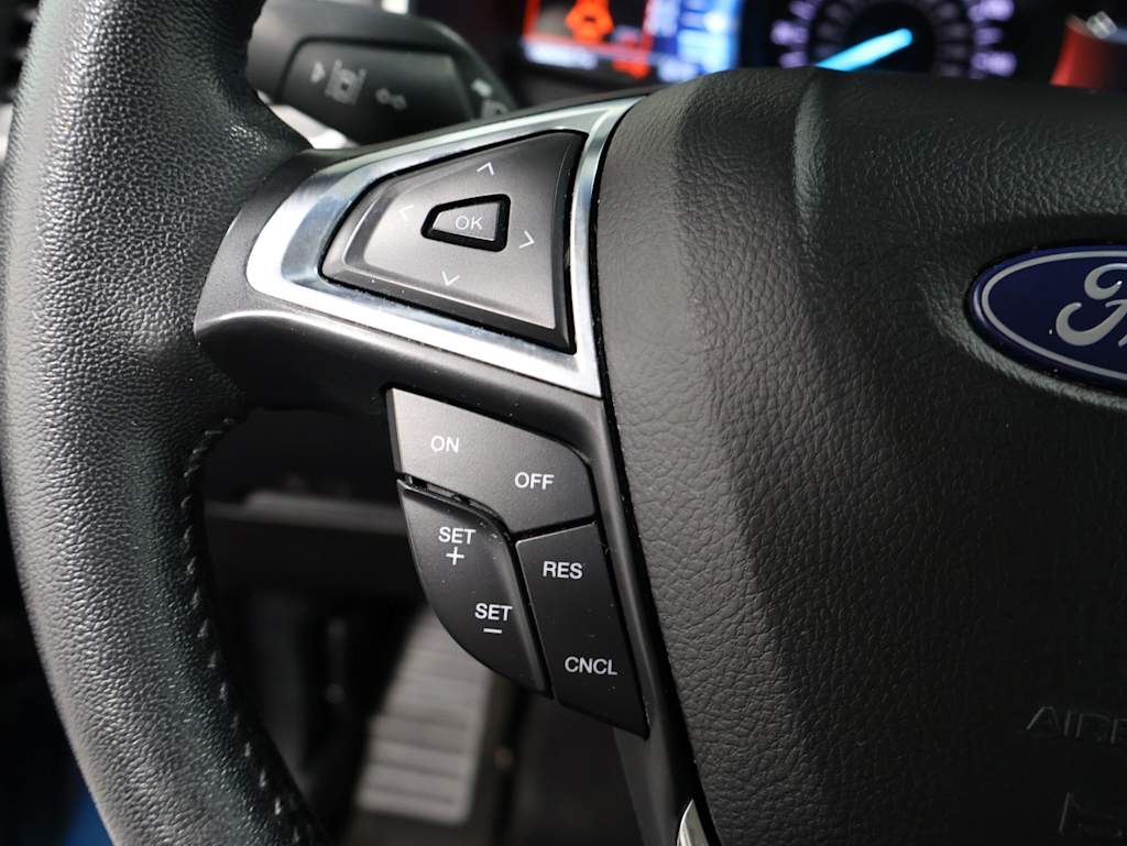 Thumbnail: 2020 Ford Edge - 26