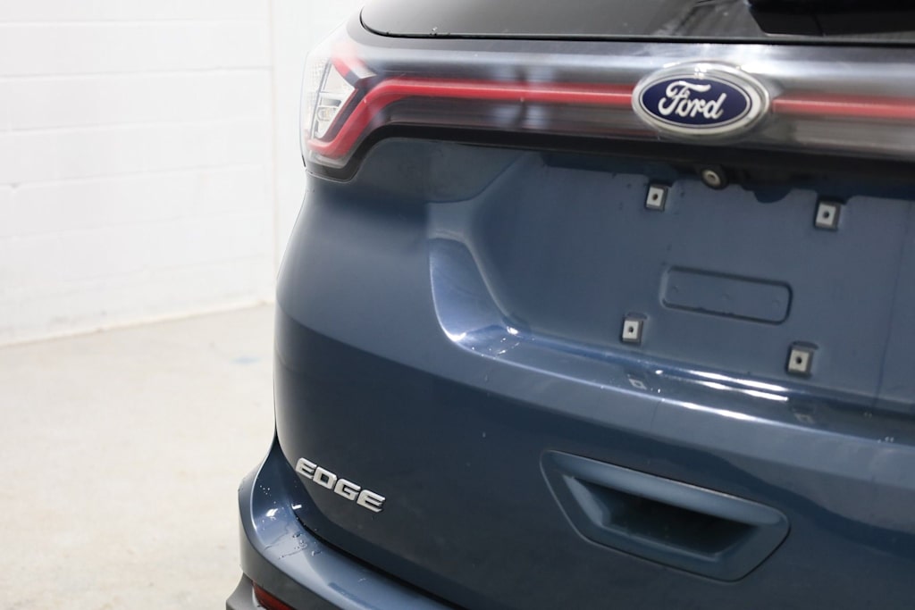 Thumbnail: 2016 Ford Edge - 7
