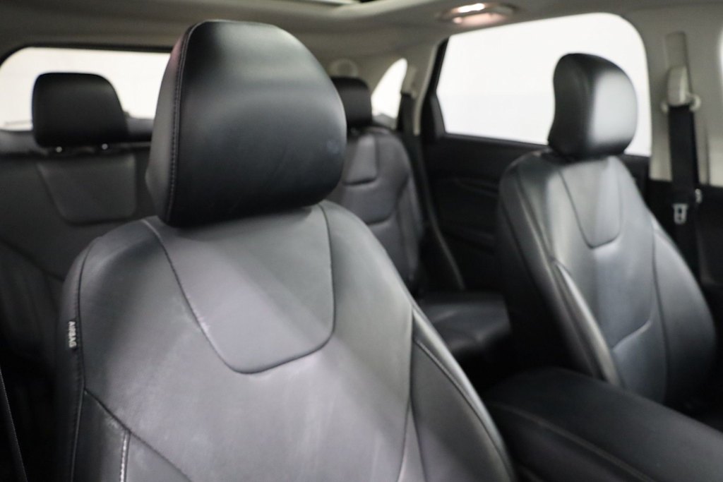 Thumbnail: 2016 Ford Edge - 29