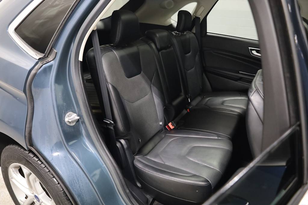 Thumbnail: 2016 Ford Edge - 39