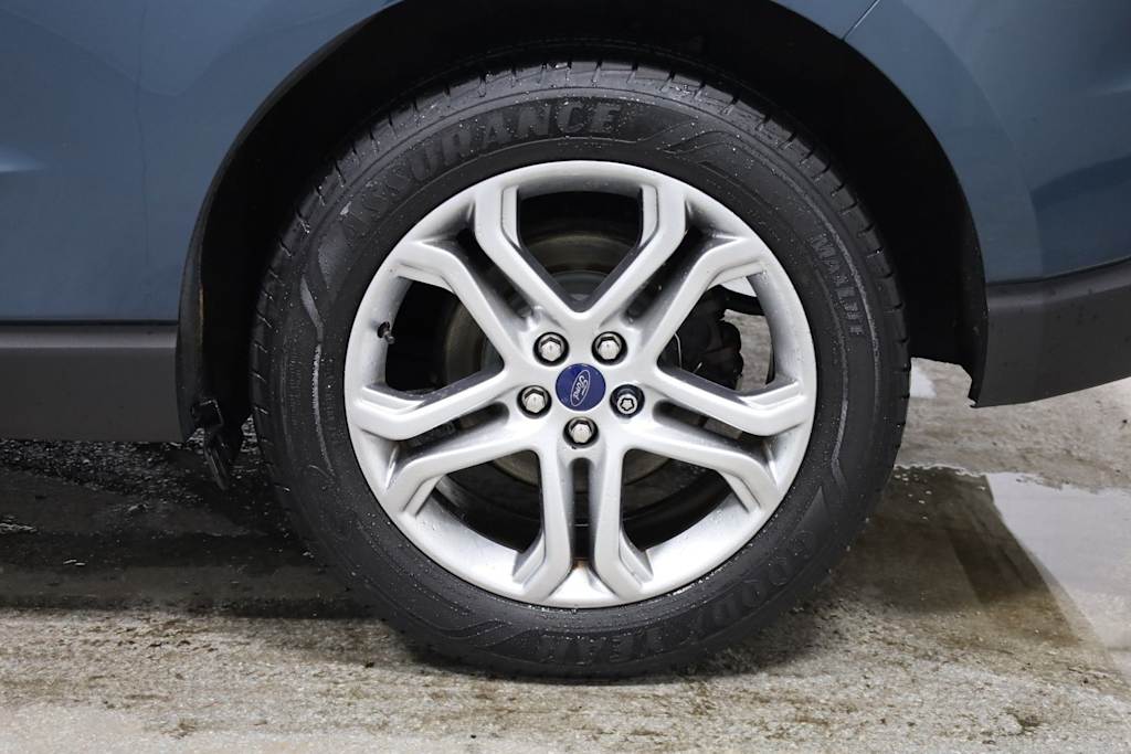 Thumbnail: 2016 Ford Edge - 41