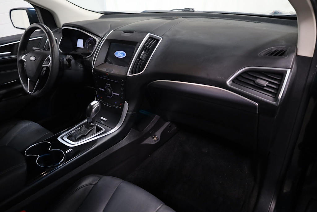 Thumbnail: 2016 Ford Edge - 10