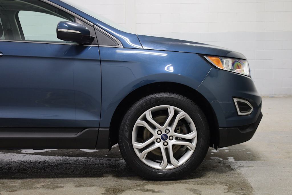 Thumbnail: 2016 Ford Edge - 8