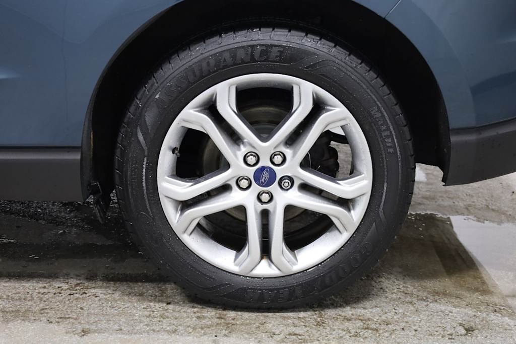 Thumbnail: 2016 Ford Edge - 41