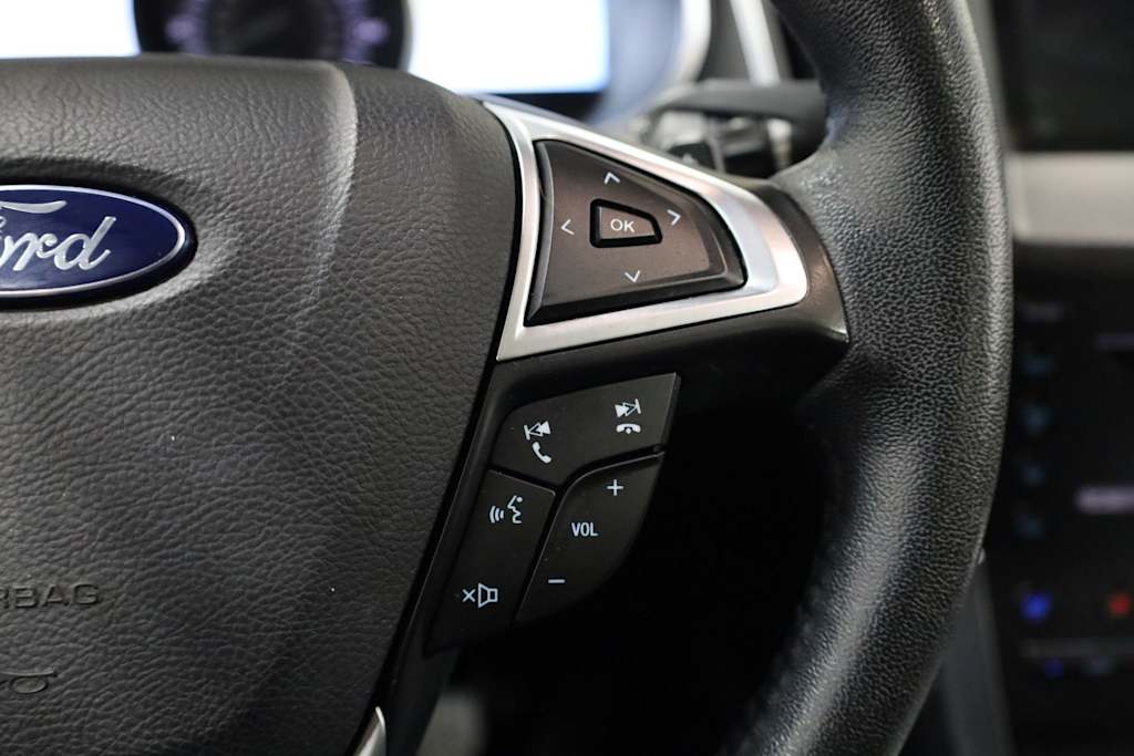 Thumbnail: 2016 Ford Edge - 31