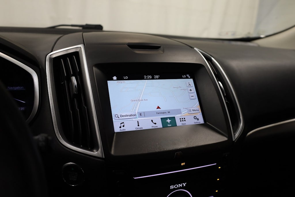 Thumbnail: 2016 Ford Edge - 35