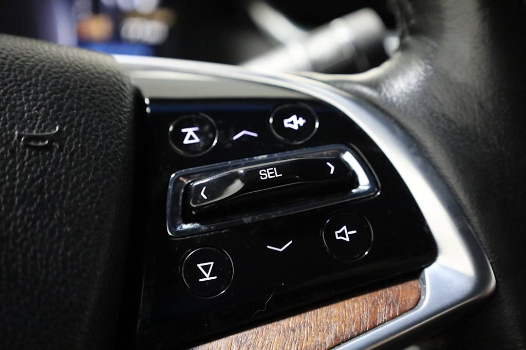 Thumbnail: 2015 Cadillac XTS - 31